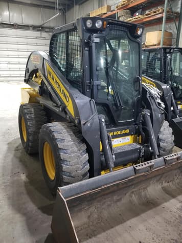 Main image New Holland L328
